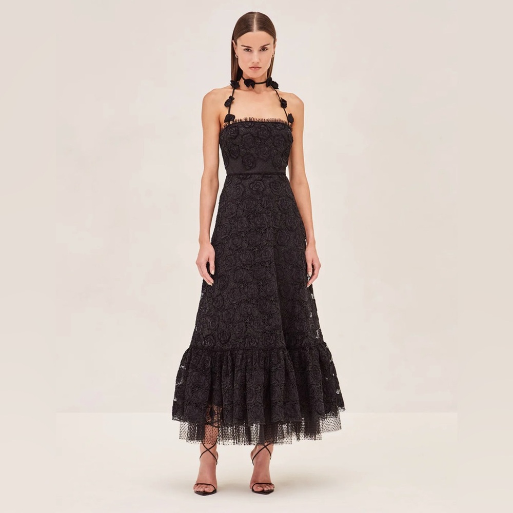 Alexis- Villanelle Dress- Black
small